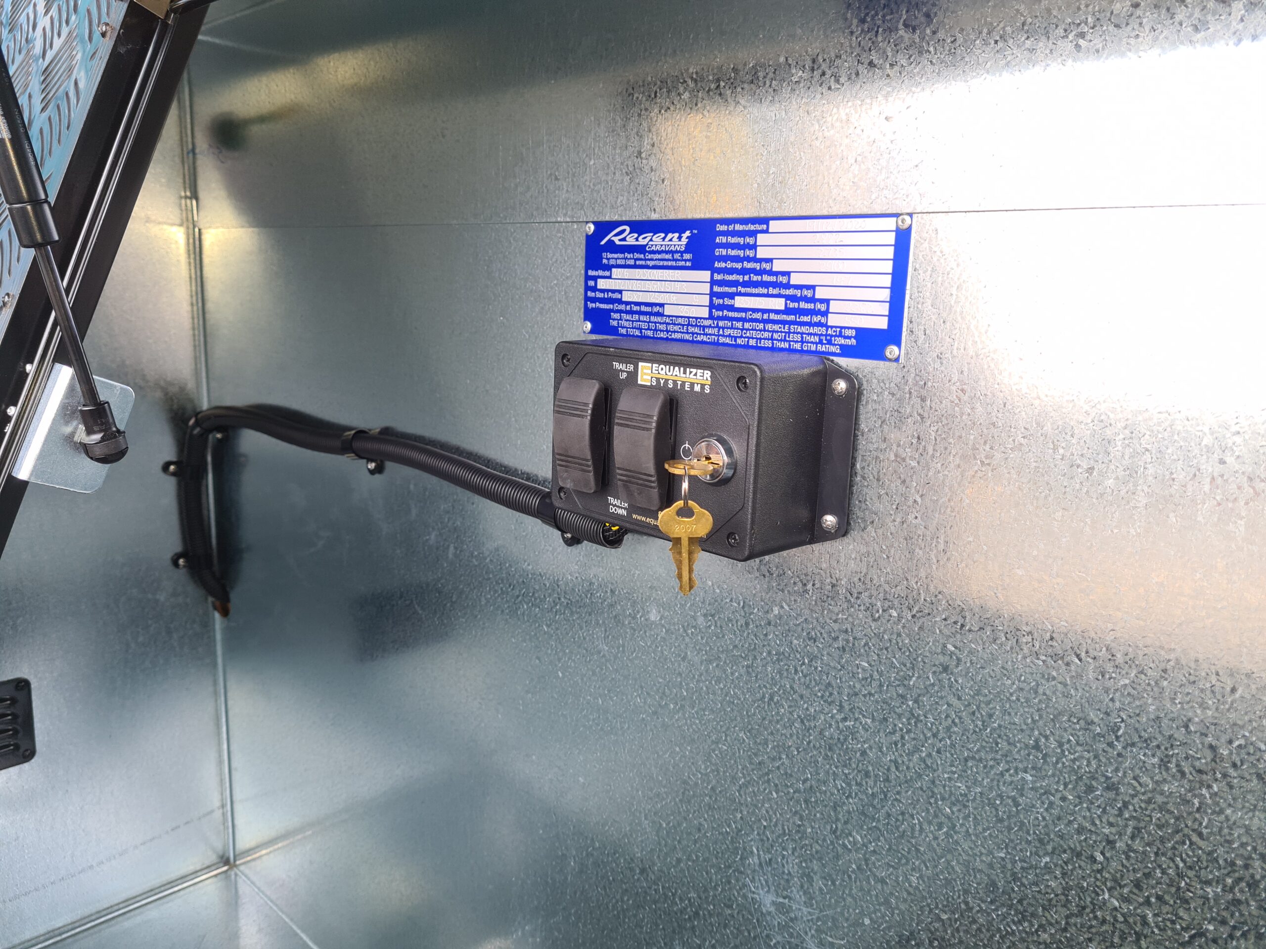 Hydraulic 3 Jack Levelling System - Image 5