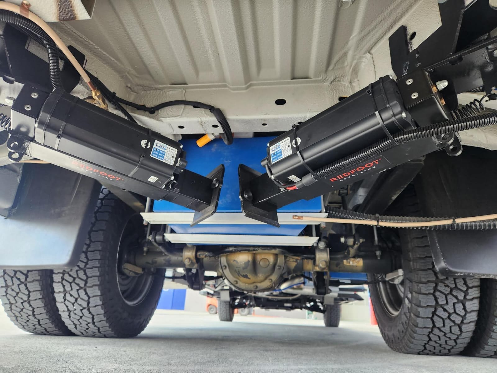 Mercedes Benz Sprinter 517/519 ‘AutoLift’ System - Image 4