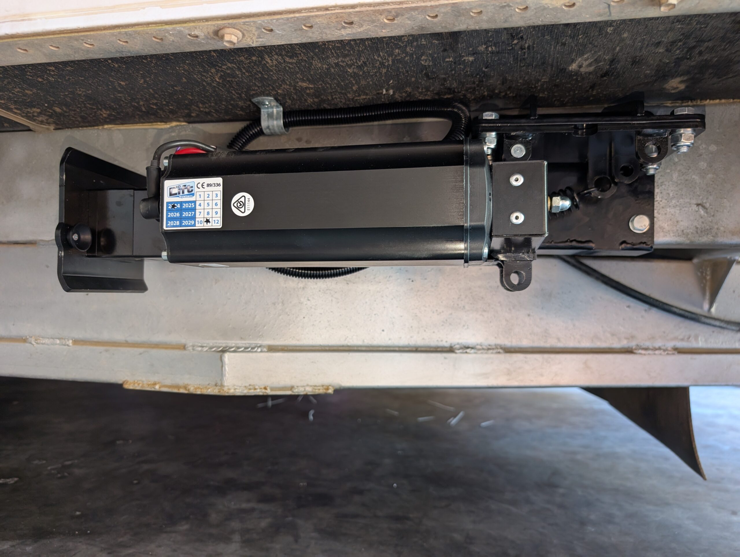 AutoLift Levelling System for Caravans - Image 10