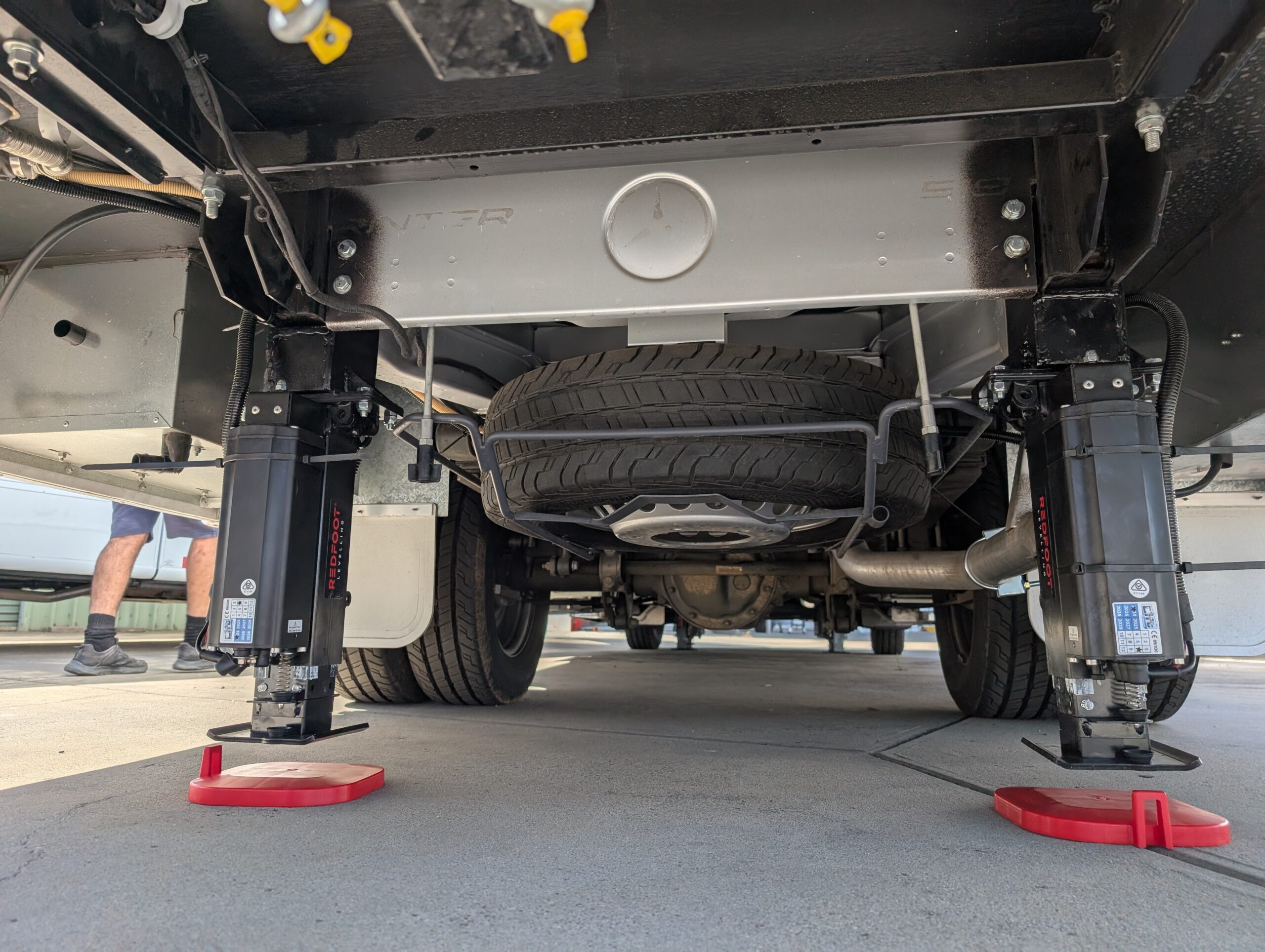 Mercedes Benz Sprinter 517/519 ‘AutoLift’ System - Image 3