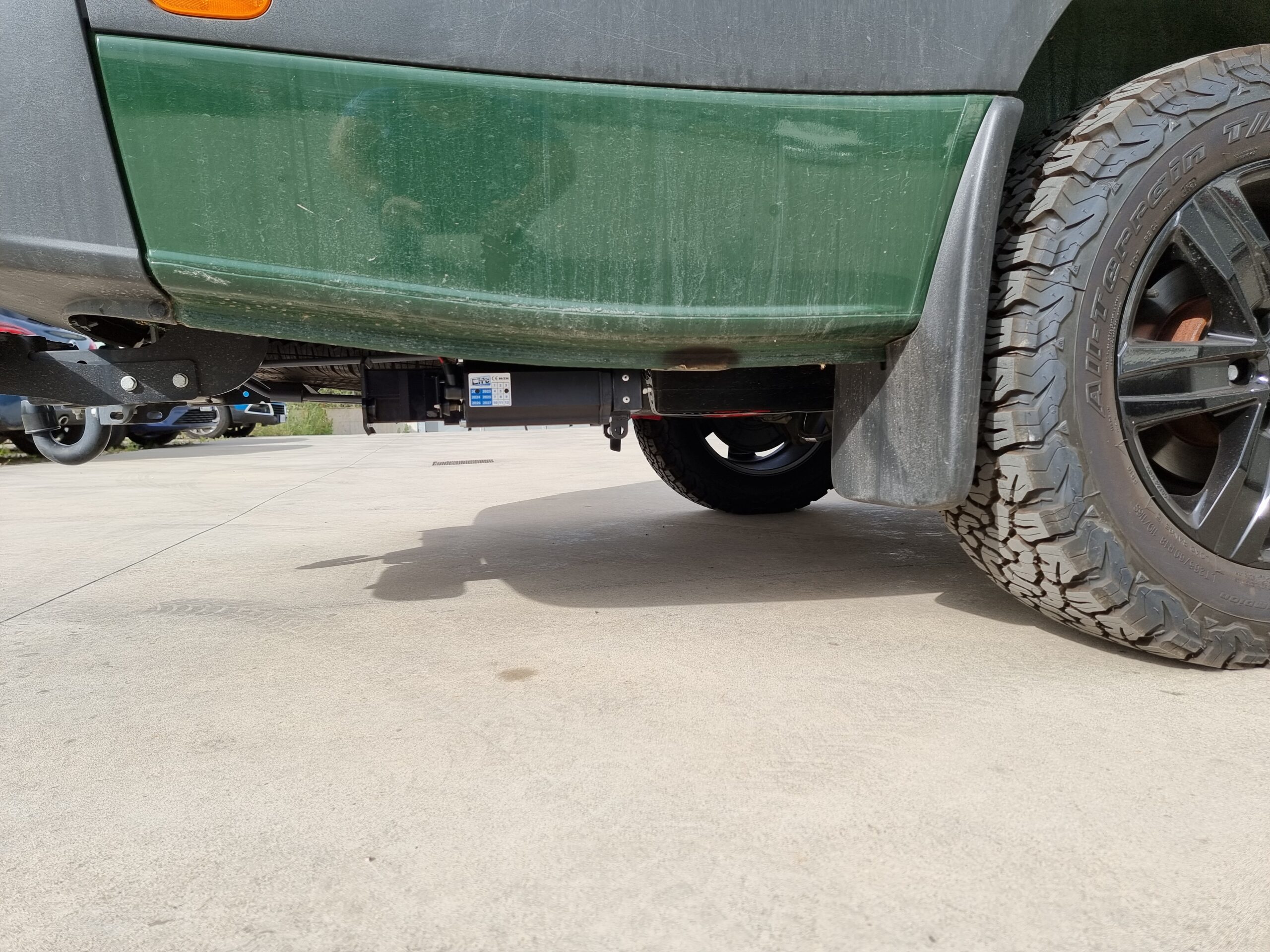 Redfoot jack retracted on a mercedes benz sprinter van